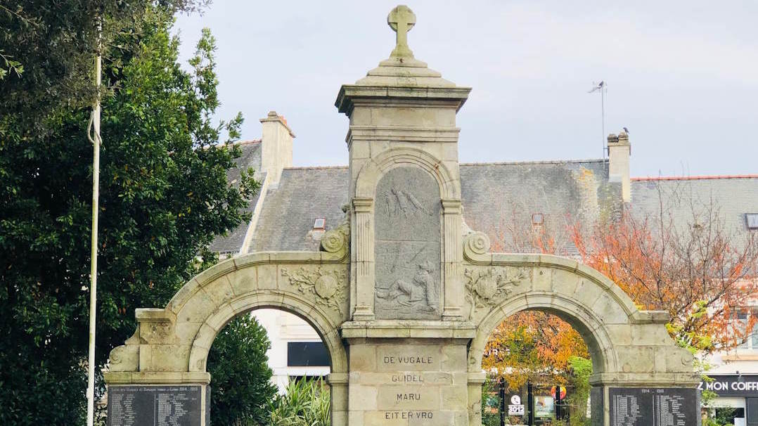 Monument aux morts de la ville de Guidel